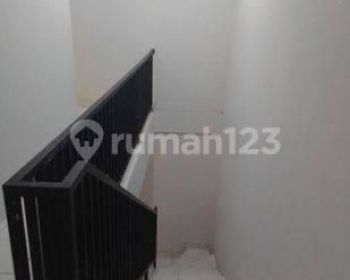 Ruko 2 Lantai Di Pasar Mutiara Karawaci