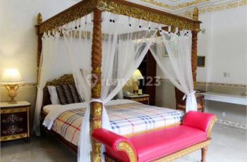 FOR SALE HOTEL di Cisarua Bogor Bagus dan Luas Furnished