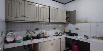 Disewakan Rumah di Setrawangi