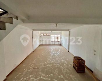 Ruko 3 Lantai di Pasar Induk Caringin, Bandung