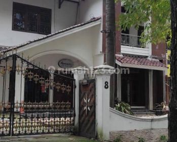 Sewa rumah 2 lantai di riau bandung
