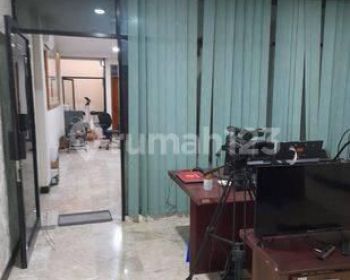 Ruko di Komplek Ruko Grand Wijaya Center, Jakarta Selatan