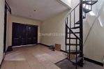 thumbnail-sewa-rumah-taman-gapura-citraland-1-lt-dekat-gwalk-sudah-renovasi-1