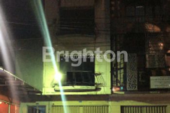 RUKO RAYA NGAGEL 3½ LANTAI STRATEGIS COCOK UTK SEGALA MACAM Usaha lalu lintas