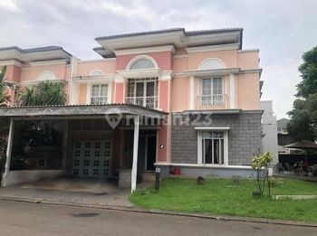 Rumah Besar dan Cantik di MENAGGIO Village Gading Serpong