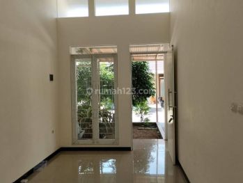 Disewakan Rumah Siap Huni Taman Kopo Indah, Tki