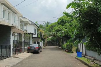 Sewa Rumah Bagus di Camar Sektor 3 ,dengan 2 Lantai Dan Lokasi Premium.