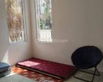 thumbnail-disewakan-rumah-hoek-15-lantai-siap-huni-semi-furnished-di-villa-melati-mas-0