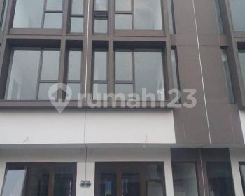 Ruko kan, Bsd City Tangerang, Model Arcade, 2 Muka , Dkt Wisma Bca, Bank Itc di