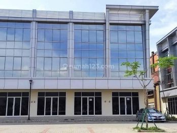 Ruko La Rivera Pik 2 3 Lantai Hadap Jalan Raya