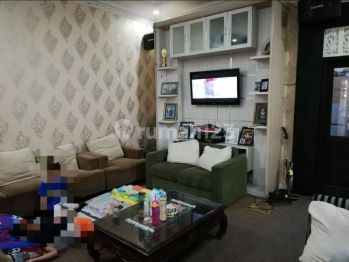 (BU) RUMAH SIAP HUNI. HOOK & SANGAT DEKAT STASIUN MRT, REMPOA DKI JAKSEL