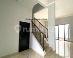 thumbnail-rumah-2-lantai-bangunan-baru-lingkungan-asri-di-bintaro-2