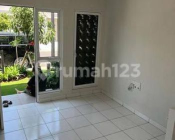 Rumah 2 Lantai yang Bagus dan Terawat di Summarecon, cluster Dayana