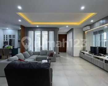 MEWAH BAGUS DI MENTENG Rumah SHM Bagus