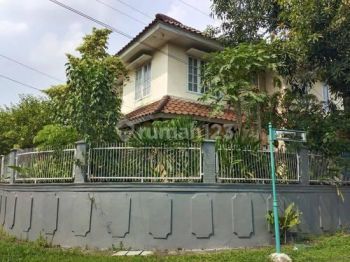 Rumah 2 Lantai Bagus Siap Hnni Di Bsd, Sus + Faisl + Arn