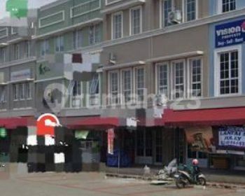 Ruko 3 Lantai, Lokasi Ramai Di Goldfinch Gading Serpong