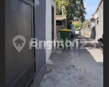 VILLA DENGAN KOLAM RENANG PRIBADI KEROBOKAN