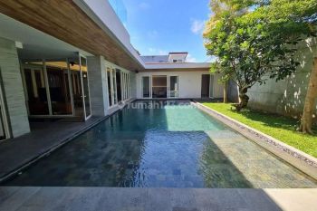 Dijual Villa Modern Di Seminyak, Badung Bali
