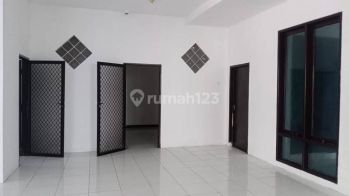 Rumah hook muara karang luas 255m2 siap pakai