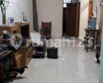 Ruko 4.5 lantai lokasi strategis di Tegalega