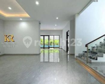 BRAND NEW HOUSE MODERN DI KEBAYORAN BARU