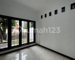 thumbnail-rumah-sudah-renovasi-semi-furnished-shm-di-pondok-indah-jakarta-selatan-6