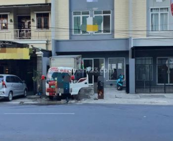 Sale Ruko: Ruko di Jalan Apron