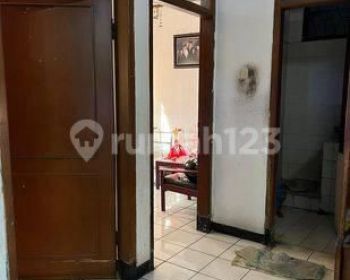 Rumah Dijual Modern Minimalis Cantik di Kembar Mas