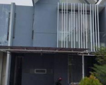 Rumah Bagus 2 Lantai di Discovery Bintaro Tangerang Selatan