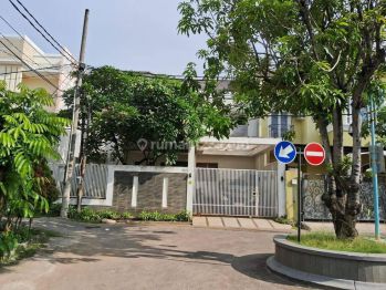 Rumah cantik dan minimalis di jual melaluo Lelang