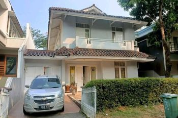 Disewakan Rumah
Danau hijau Lippo Karawaci