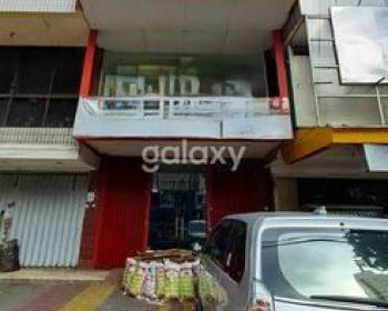 Ruko Raya Panglima Sudirman. Dekat Patung Karapan Sapi