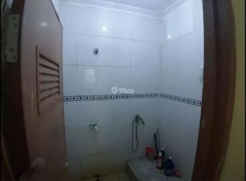 Kontrakan 2 Pintu di Cempaka Putih dengan Luas 96 m