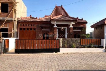 Rumah joglo etnik super strategis 700m dari candi Prambanan