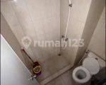 thumbnail-apartemen-full-furnished-disewakan-springlake-sumarecon-bagus-9