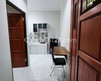 Rumah Kost 10 Kamar  STRATEGIS Di Daerah Tebet Jakarta Selatan