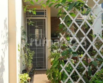 Rumah Full Furnished Nyaman Dan Asri di Galaxy