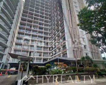 Apartement Beverly Dago 1 BR Unfurnished Bagus