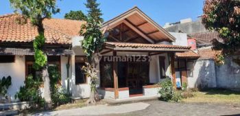 Disewakan Rumah Di Lokasi Strategis Jalan Riau Bandung