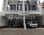 thumbnail-rumah-mewah-baru-american-clasic-3-lantai-dijagakarsa-jakarta-selatan-0