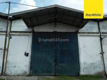 Gudang dekat tol romokalisari dekat margomulyo dan perak