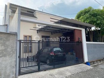 Rumah Siap Huni di Lingkungan Strategis Pusat Kota