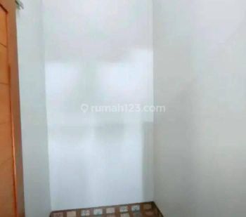 Sewa Rumah 2 Lantai Bagus Furnished SHM di Antapani, Bandung