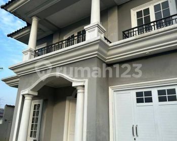 Rumah 2 lantai siap huni di Kota Legenda Wisata Cibubur