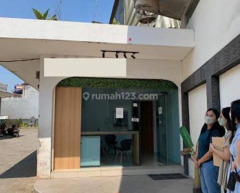 Tempat Usaha Pinggir Jalan Bisa Untuk Space Kantor Di Matraman