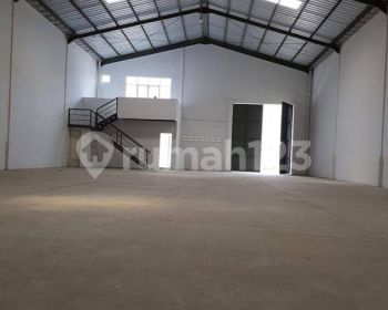 Gudang Laksana 525m², Harga Nego