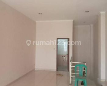 RUKO STRATEGIS 2.5 Lantai di SAYAP SUDIRMAN