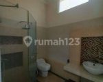 thumbnail-rumah-di-royal-residence-wiyung-2-lantai-shm-bagus-utara-4