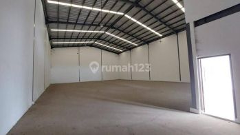 Dijual Gudang Di Komplek Pergudangan Dan Industri, Blessindo