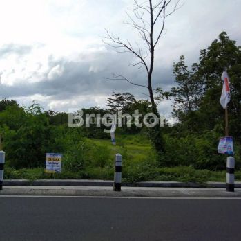 VIEW GUNUNG MERAPI, AREA PERUMAHAN ELIT: BALE MULIA, BALE WANGSA
